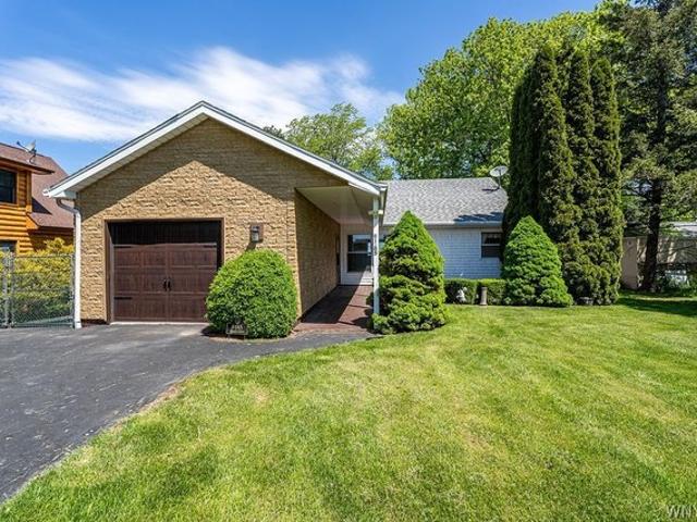 House for sale in Niagara, New York