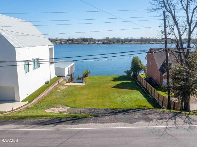 Land for sale in New Roads, Louisiana
