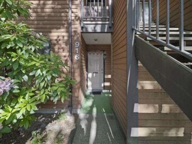 Townhouse for sale in Surrey, British Columbia