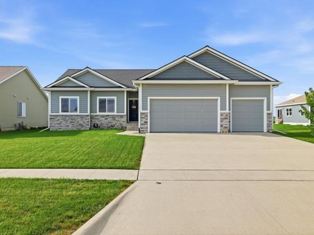 House for sale in Altoona, Iowa