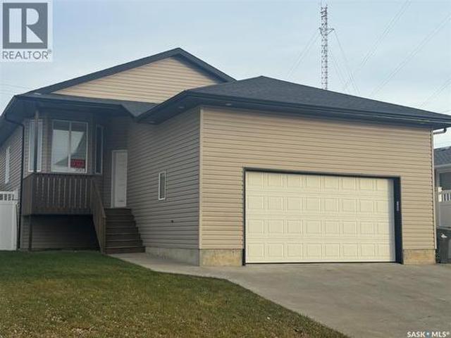 House for sale in Weyburn, Saskatchewan