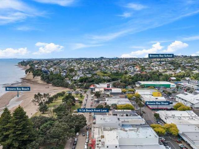 Apartment for sale in Whangaparaoa