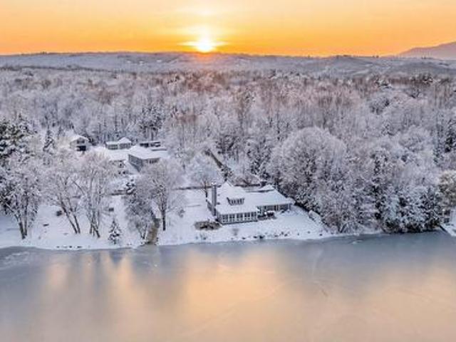 House for sale in Memphrémagog, Quebec