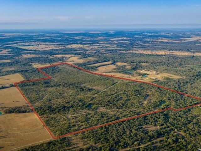Farm for sale in Waelder, Texas