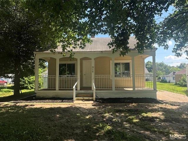 House for sale in Bond, Illinois