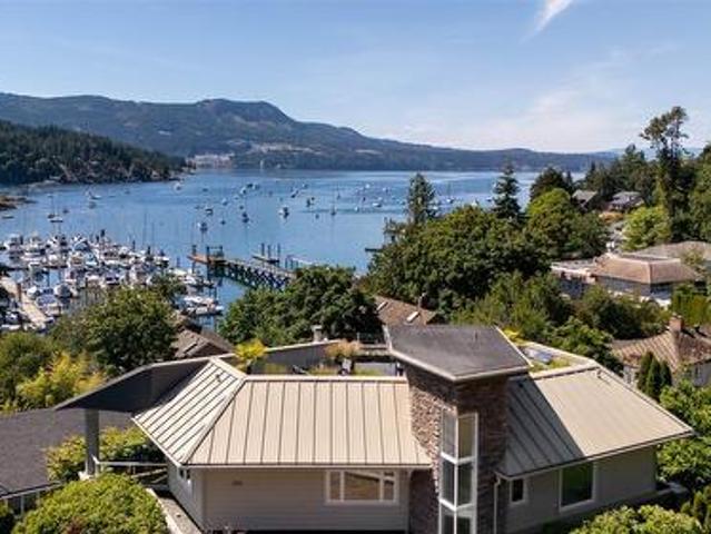 House for sale in Brentwood Bay, British Columbia
