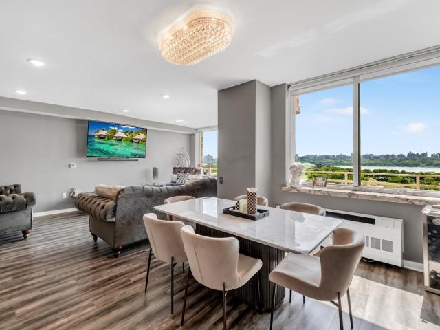 Condo for sale in Edgewater, New Jersey