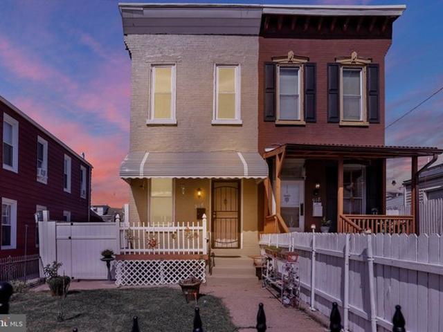 Townhouse for sale in Reading, Pennsylvania