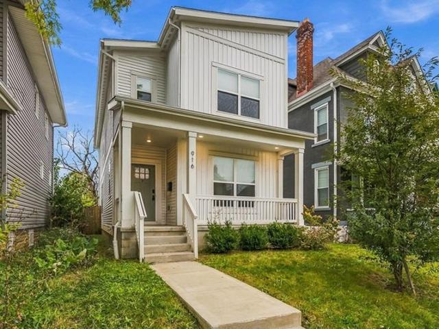 House for sale in Columbus, Franklin County