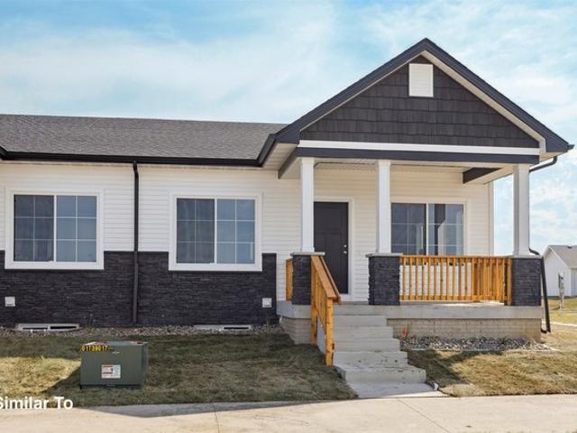 Townhouse for sale in Norwalk, Iowa