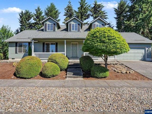 House for sale in Oregonia