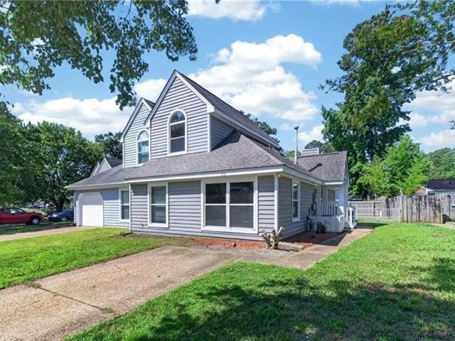 Townhouse for sale in Cherry Creek, Newport News