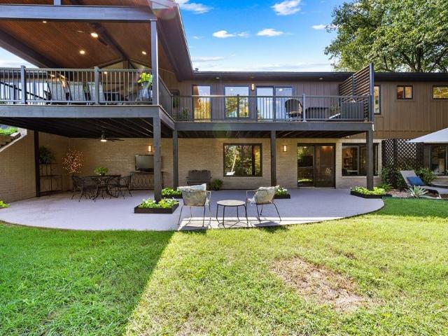 House for sale in Woodway
