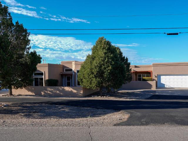 House for sale in New Mexico