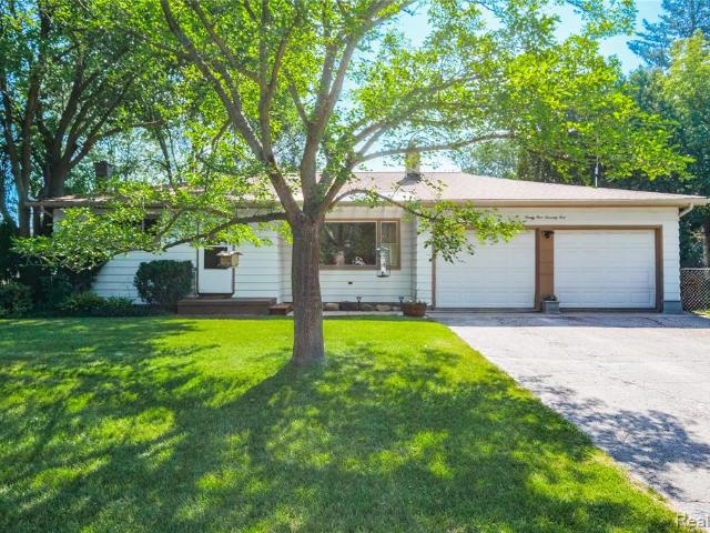 House for sale in Hamburg, Michigan