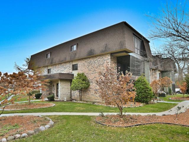 Condo for sale in Palos Hills, Illinois