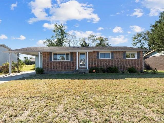 House for sale in Sikeston, Scott County