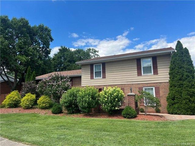 House for sale in New Albany, Indiana