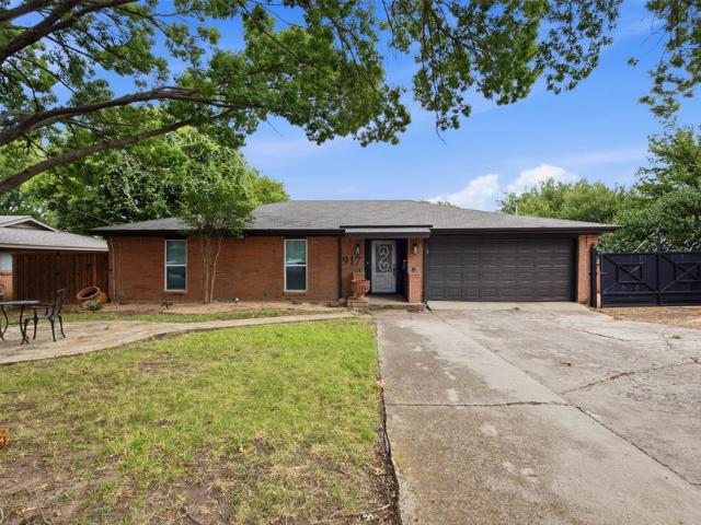 House for sale in Grapevine, Texas