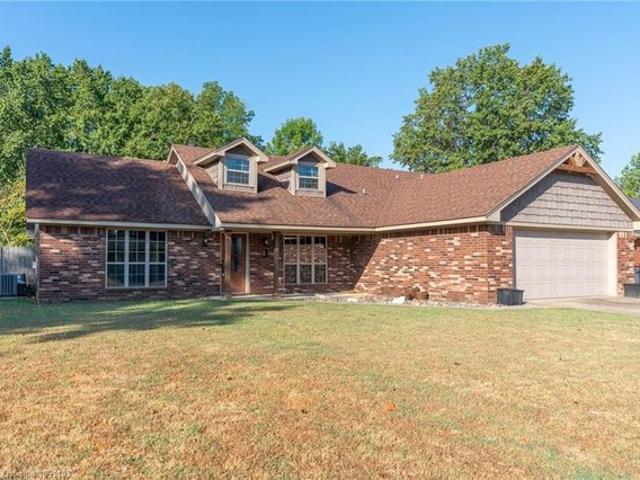 House for sale in Ark