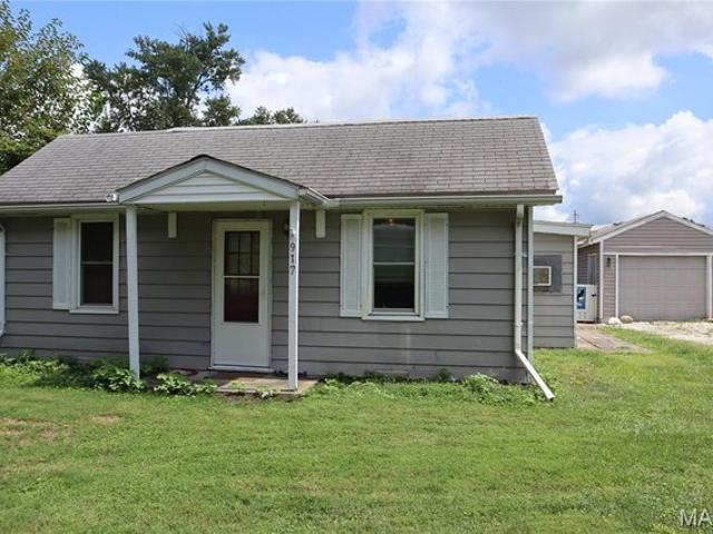 House for sale in Jersey, Illinois
