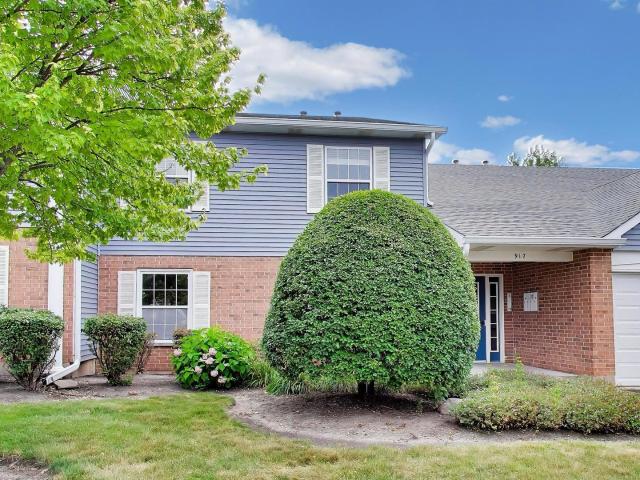 Condo for sale in Mchenry, Illinois