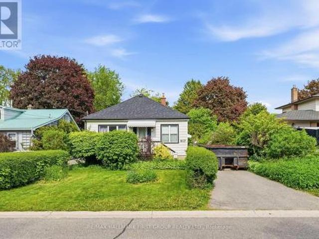House for sale in Whitby, Golden Horseshoe
