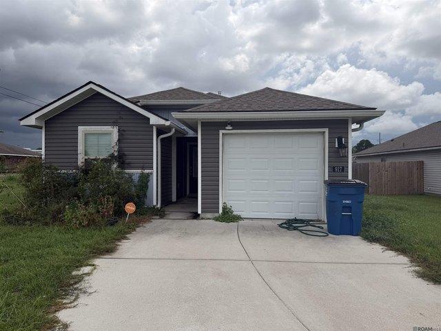 House for sale in Port Allen Landing, Port Allen