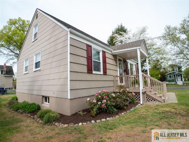 House for sale in Middlesex, New Jersey