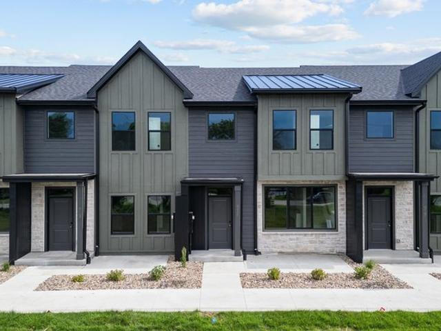 Townhouse for sale in Norwalk, Iowa