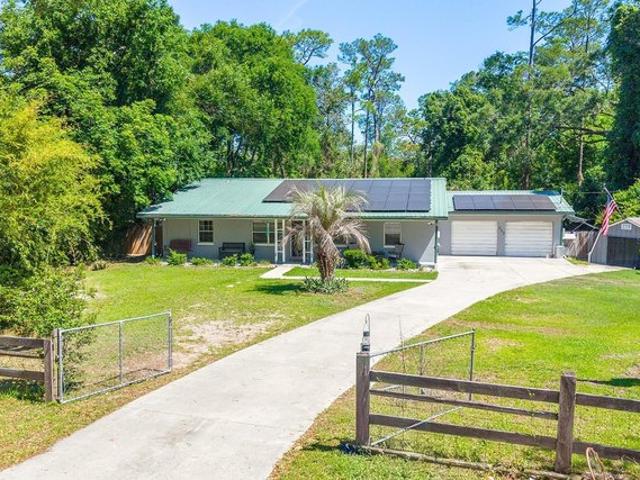 House for sale in Trenton, Florida
