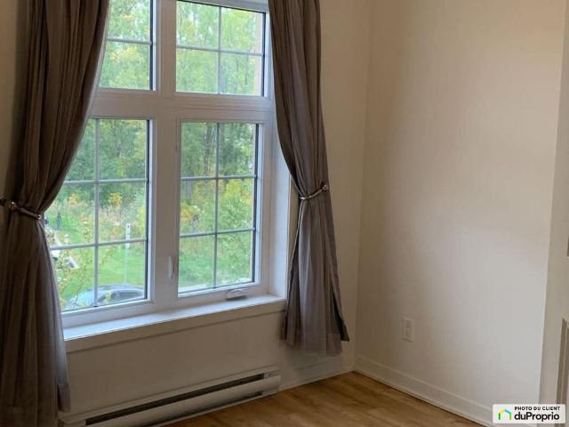 Apartment for rent in Secteur L, Brossard