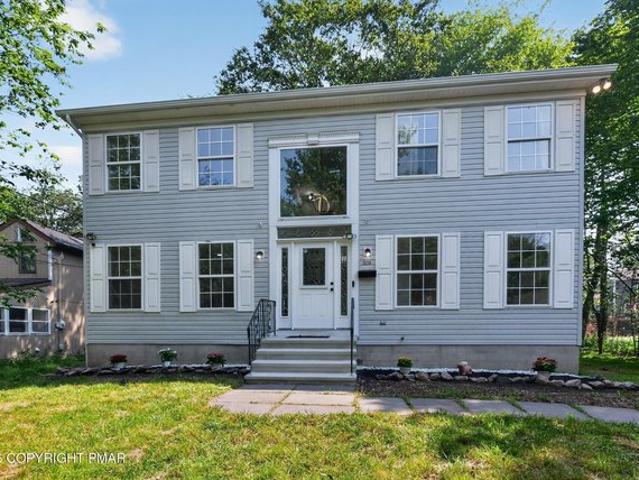 House for sale in Cresco, Pennsylvania