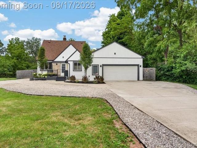 House for sale in Grosse Ile, Michigan