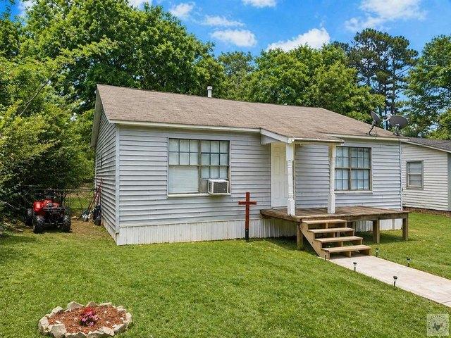 House for sale in Atlanta, Texas