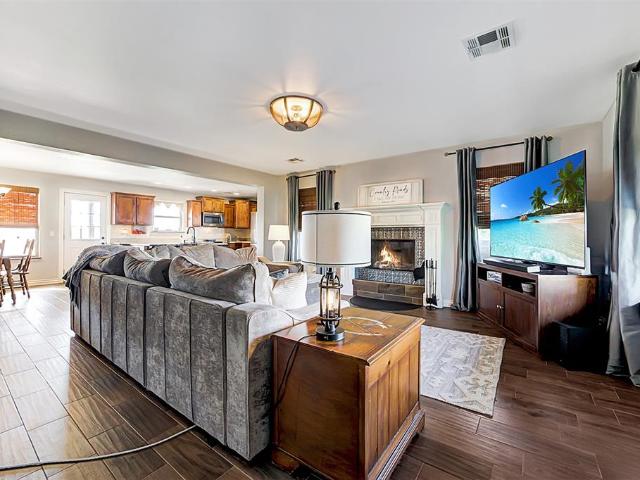 House for sale in Piedmont, Canadian County