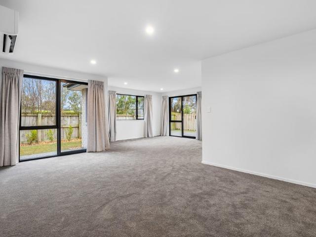 Townhouse for rent in Oxford, Canterbury