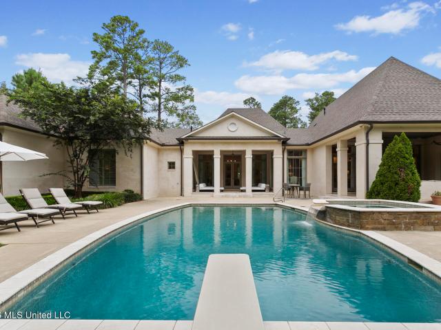 House for sale in Ridgeland, Mississippi