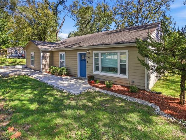 House for sale in Eudora, Douglas County