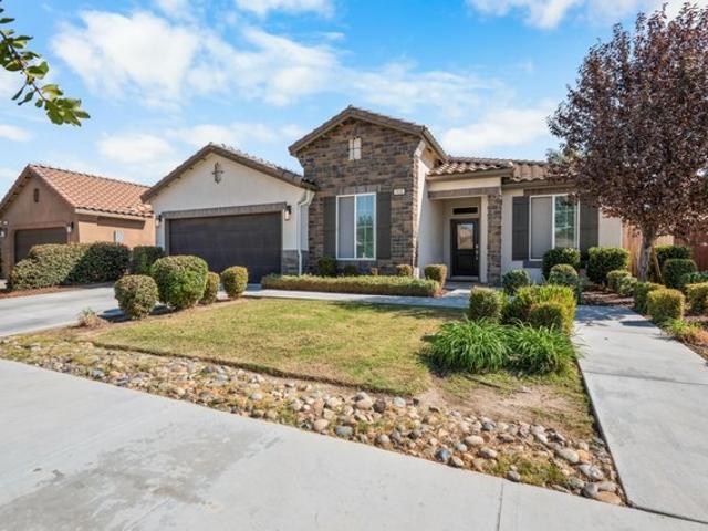 House for sale in Candelas, Visalia
