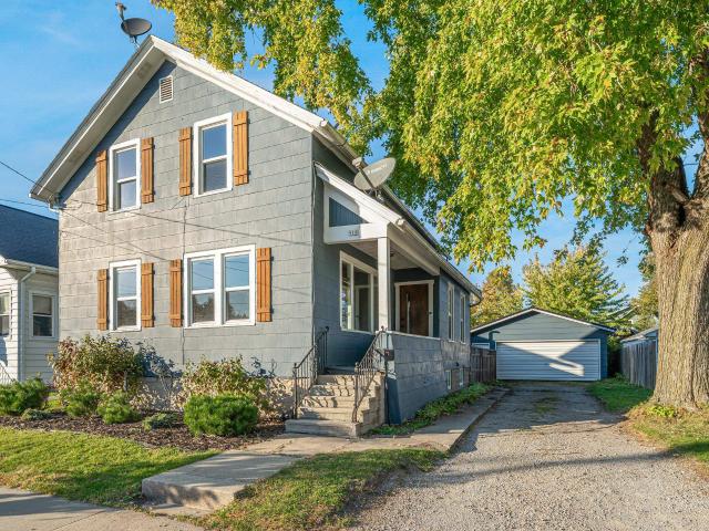 House for sale in Oshkosh, Winnebago County
