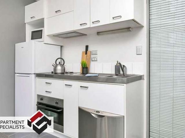 Apartment for rent in City Centre, Auckland