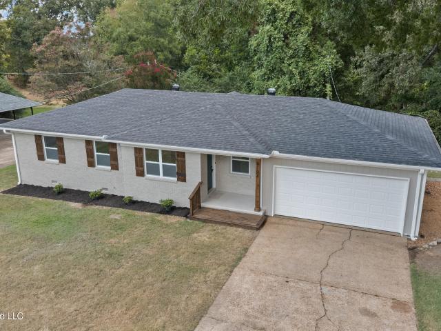 House for sale in Olive Branch, DeSoto County