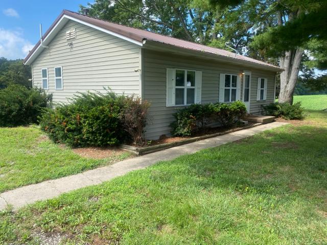 House for sale in Perry, Illinois