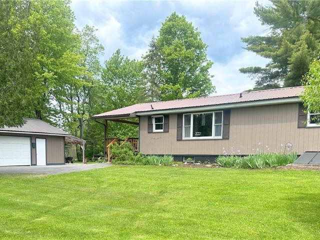 House for sale in Oneida, New York