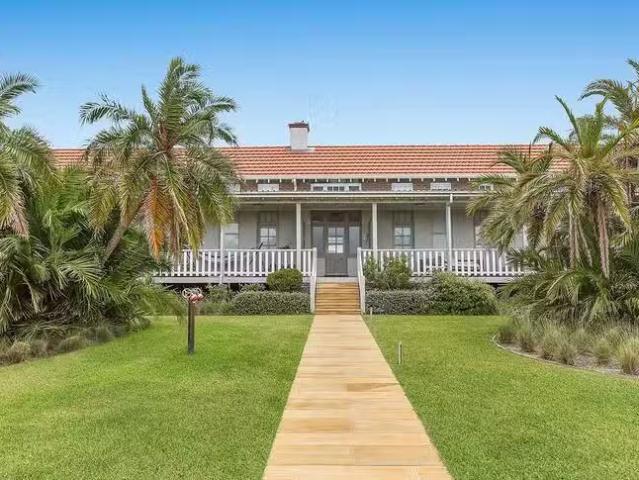House for rent in Little Bay