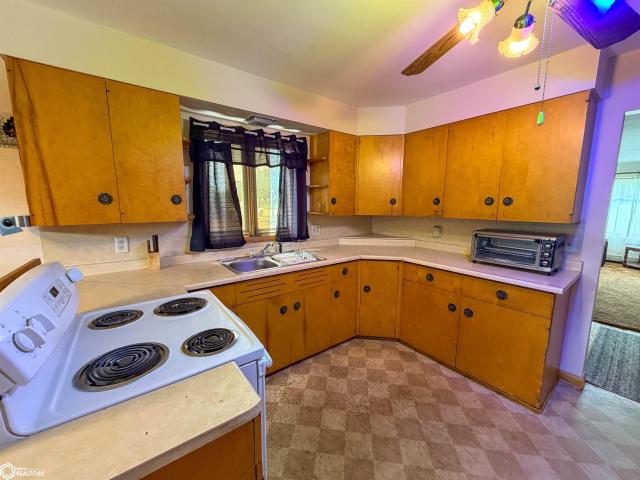 House for sale in Dumont, Iowa