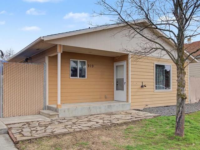 House for sale in Clarkston, Washington