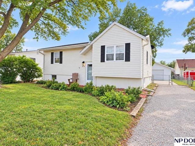 House for sale in Carter Lake, Pottawattamie County
