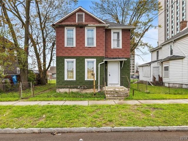 House for sale in Niagara, New York